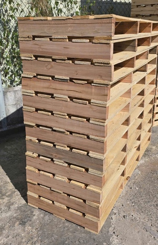 Pallet gỗ